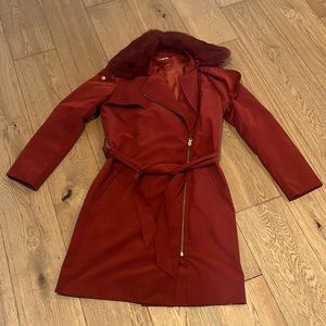 Hoss pre-owned size 38